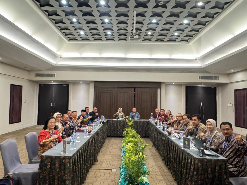 Sinergi LPTK Negeri: FISH Unima Resmi Perkuat Kerja Sama Tridarma Bersama HISPISI di Bali